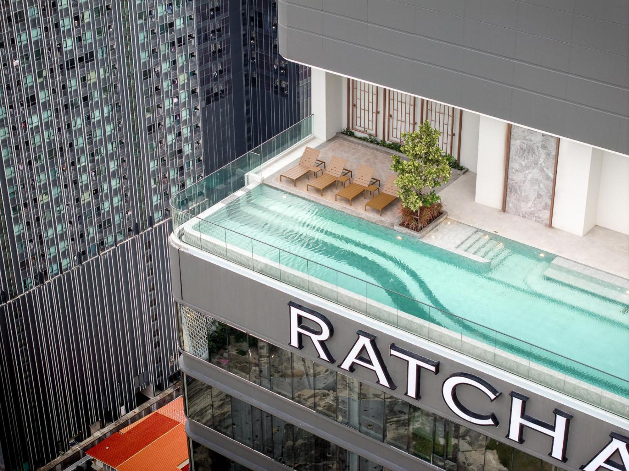 ホテル The Quarter Ratchayothin By Uhg バンコク都 エクステリア 写真